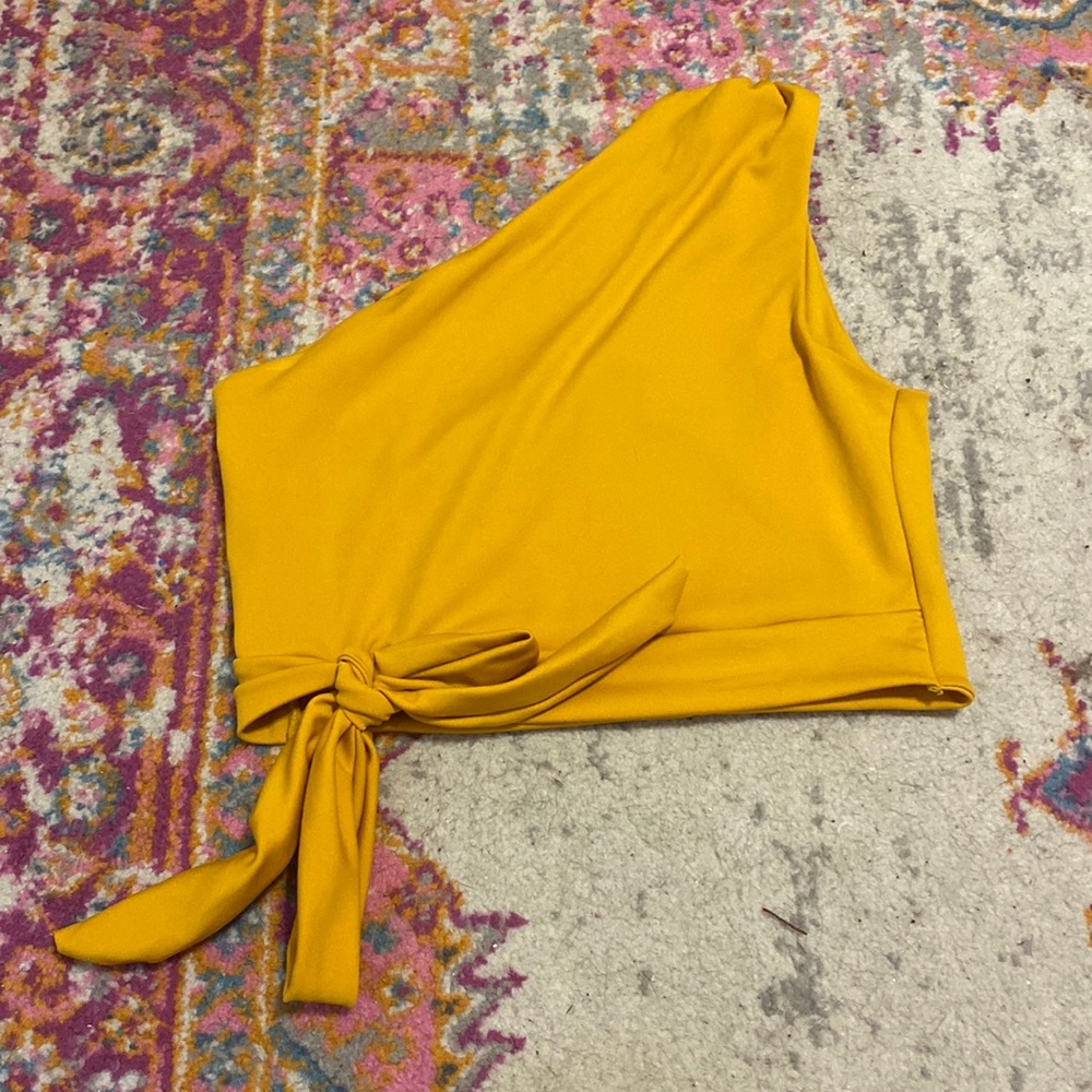 Boutique One Shoulder top